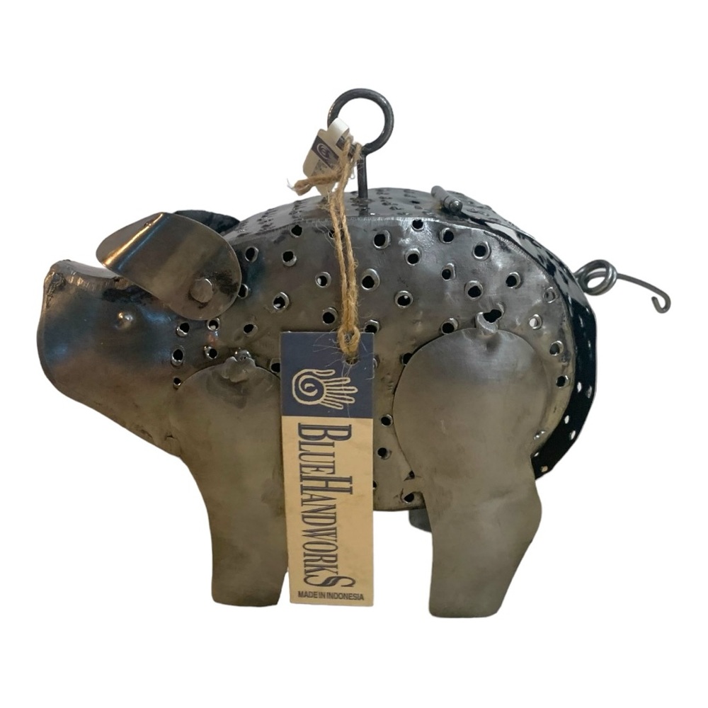 NWT Artisan Metal sculpted Hand Crafted Pig Garden Home Decor Candle Holder